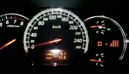 怎样显示汽车油耗多少