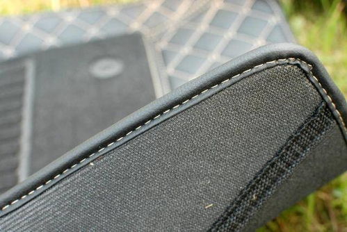 汽车地垫全包多少钱