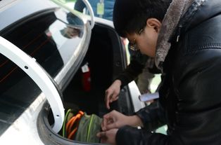 租电动汽车押金多少钱