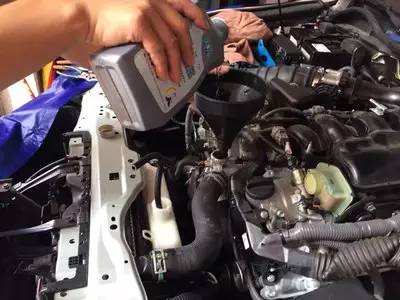 汽车防冻液多少钱一瓶