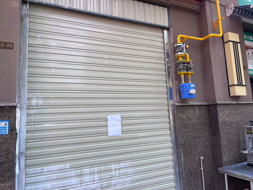 佛山一小区有人疑似装修骨灰房