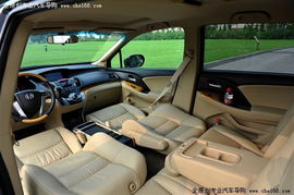 汽车坐多少个人合适