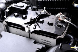 汽车电池多少可以打火 汽车电池多少可以打火