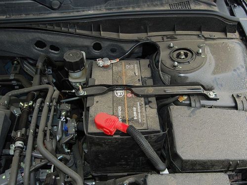 汽车打火需要多少伏电瓶