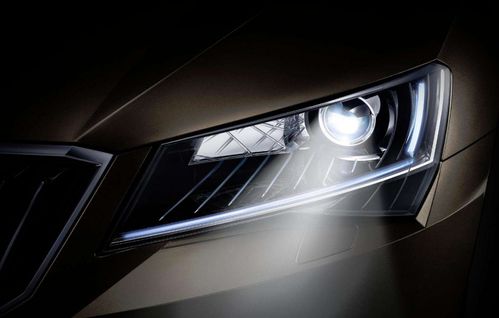 一个led汽车大灯多少钱一个