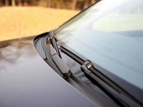 汽车刮一点抛光多少钱