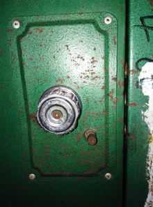 换一个汽车门锁多少钱