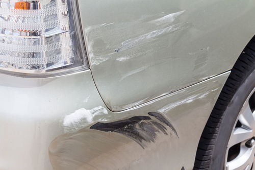 处理汽车划痕多少钱