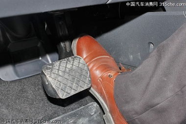 汽车一百码转速多少