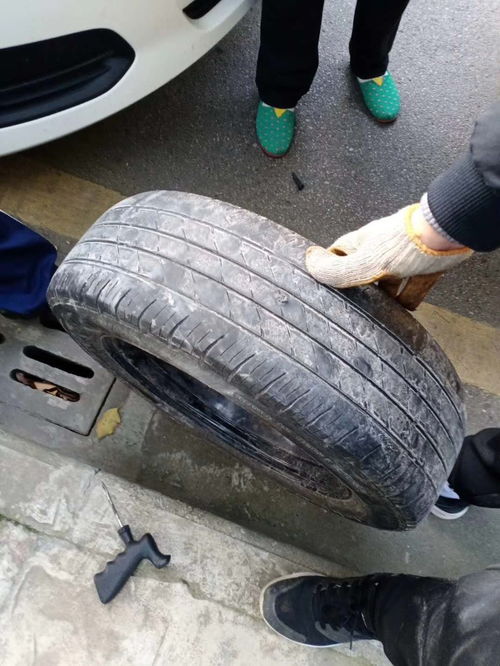 汽车救援换胎多少钱