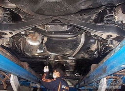 汽车底盘装甲要多少钱