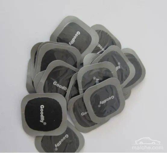 汽车轮胎热补多少钱