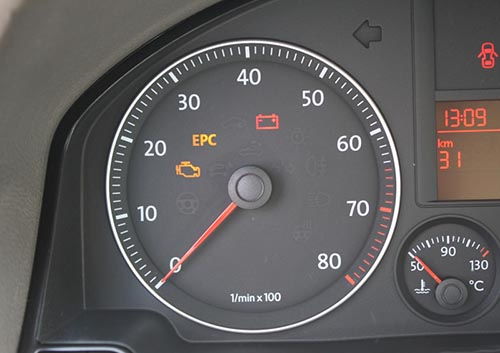 电动汽车启动转速多少