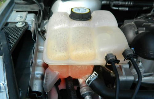 一般汽车加多少防冻液 一般汽车加多少防冻液