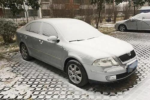 汽车多少公里热车合适