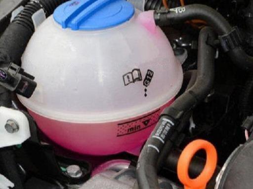 汽车换冷却液多少钱