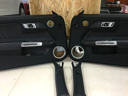 汽车可以加装多少个硬盘