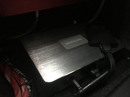 汽车可以加装多少个硬盘