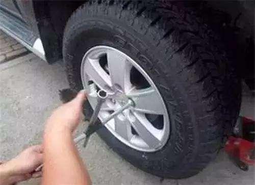 汽车轮胎多少年换一次