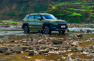 北京汽车小越野自重多少