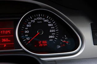 汽车表显示温度多少正常