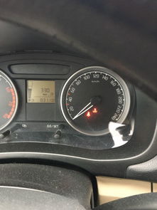 汽车仪表温度33度多少