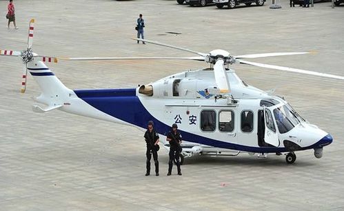 韩国一架军用无人机同直升机相撞