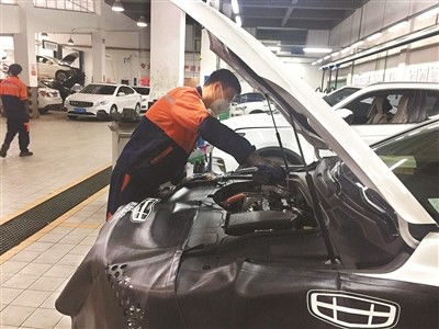 国外汽车养车费用多少