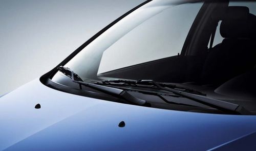 更换汽车后玻璃多少钱