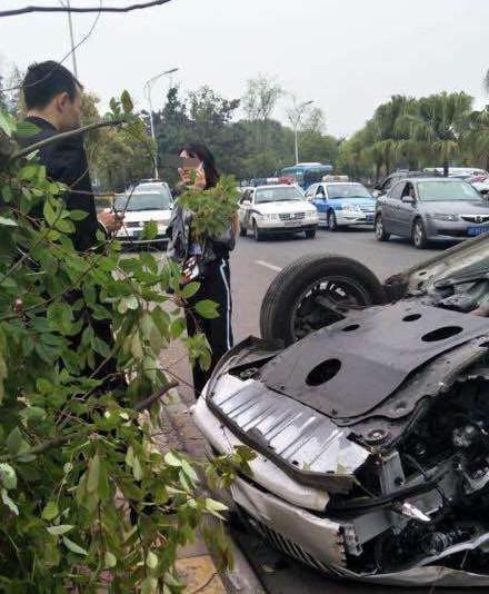 汽车手贴厚度多少合适