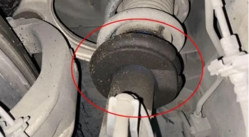 汽车减震里多少油好