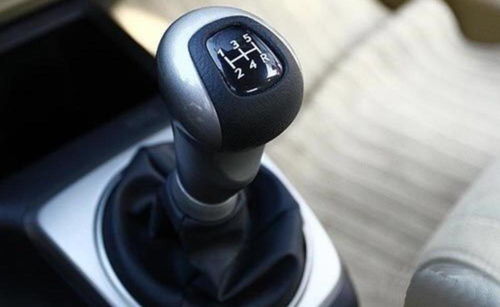汽车三挡低于多少熄火 汽车三挡低于多少熄火