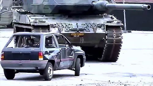 一辆坦克等于多少汽车