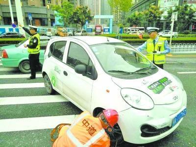 汽车事故报警电话多少