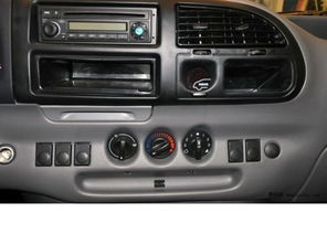 汽车收音机间隔多少