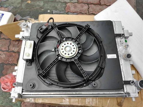 汽车后风扇温度多少 汽车后风扇温度多少