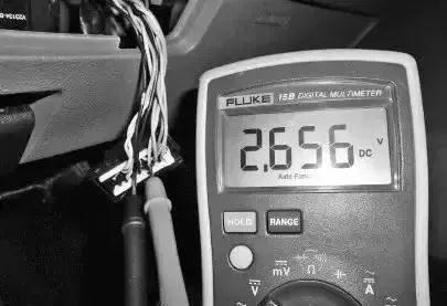 正常汽车的电压是多少