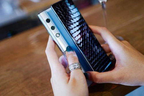 余承东:新手机不是四折叠六折叠