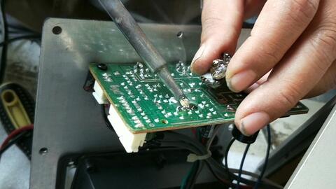 汽车音响坏了多少钱修