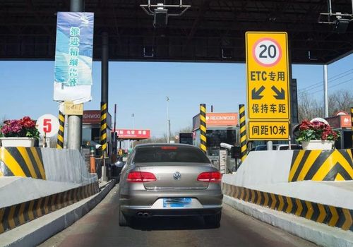 双排座汽车高速收费多少