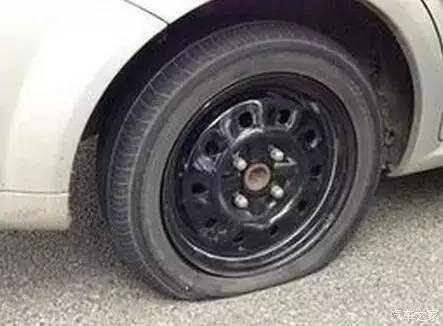 如何辨别汽车胎压多少 如何辨别汽车胎压多少