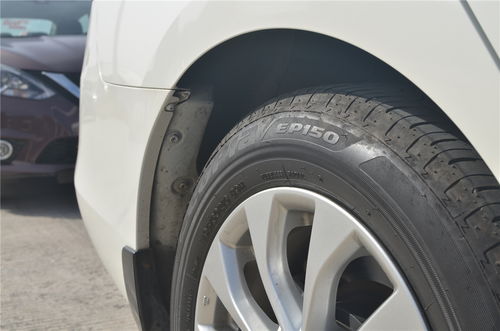 汽车跑多少公里不坏轮胎