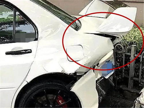 汽车镜框破了多少钱