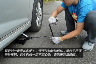 汽车随车千斤顶多少钱