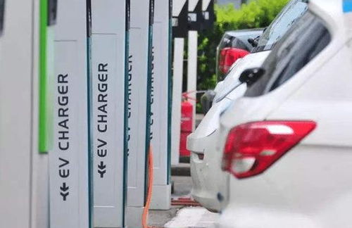 汽车充一次氟多少钱