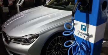 汽车充一次氟多少钱