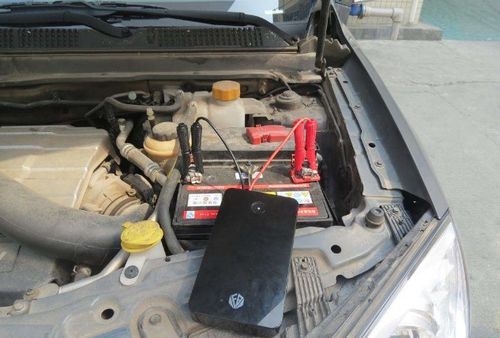 怎么辨别汽车电瓶多少伏