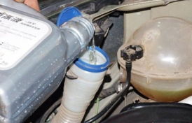 汽车防冻液多少怎么看