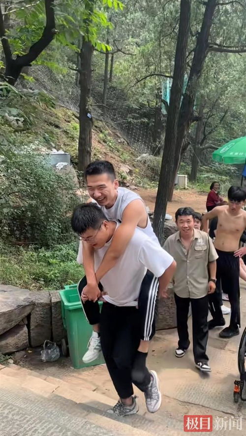 高位截瘫小伙实现“意念喝水” 高位截瘫小伙实现“意念喝水”