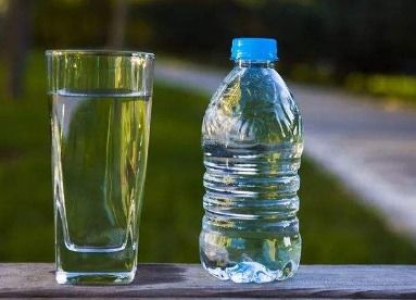 矿泉水和纯净水究竟哪个更健康